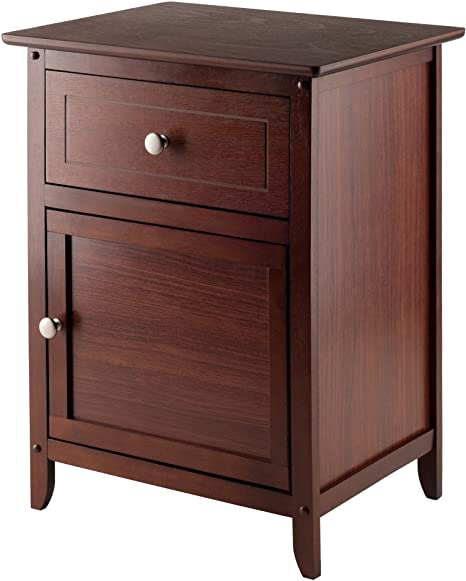 Winsome Wood Eugene Accent Table, Walnut